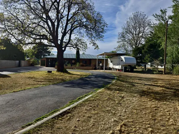411 N Rubennie PL NW, Albuquerque, NM 87114