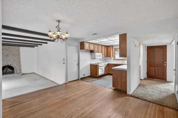 49 Waterglen CIR, Sacramento, CA 95826