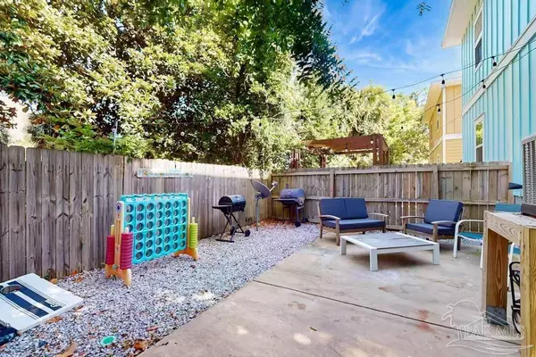 230 S Devillars St, Pensacola, FL 32502