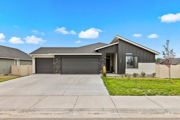 727 Morrow St, Mountain Home, ID 83647