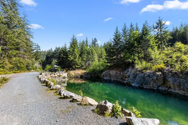 4229 Goldstream Heights Dr, Malahat, BC V8H 2J1