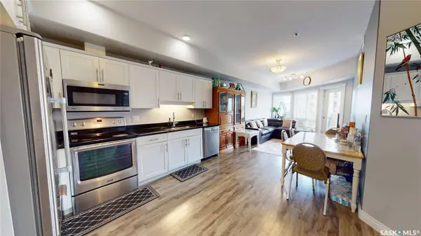 412 Willowgrove SQUARE #214, Saskatoon, SK S7W 0T2