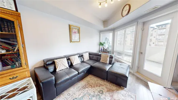 412 Willowgrove SQUARE #214, Saskatoon, SK S7W 0T2