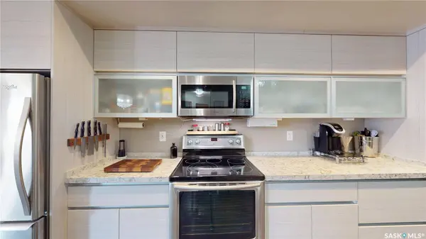 223 Evergreen SQUARE #205, Saskatoon, SK S7W 0W2