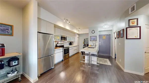 223 Evergreen SQUARE #205, Saskatoon, SK S7W 0W2