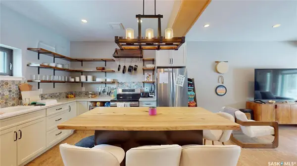 475 L AVENUE S #4, Saskatoon, SK S7M 5Y6