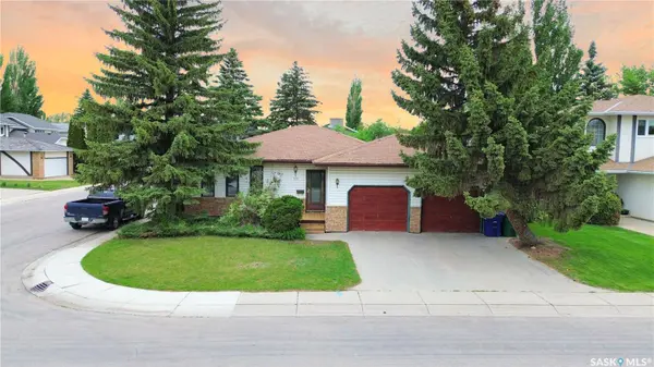 302 Swan LANE, Saskatoon, SK S7J 5B5