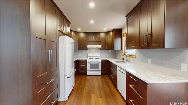610 Nesslin CRESCENT, Saskatoon, SK S7J 4V5