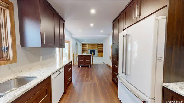 610 Nesslin CRESCENT, Saskatoon, SK S7J 4V5