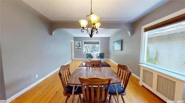 723 9th STREET E, Saskatoon, SK S7H 0M6