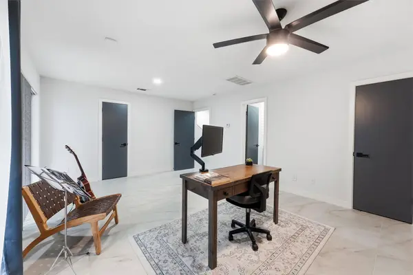 6935 Ardmore ST, Houston, TX 77054