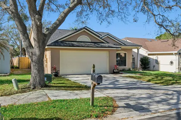 1046 WHITTIER CIR, Oviedo, FL 32765
