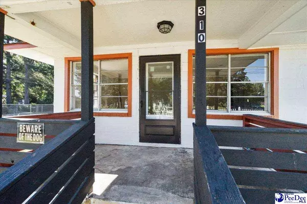 310 Elm St, Lake City, SC 29560