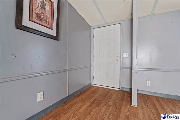 3016 Ridgecrest Rd, Wallace, SC 29596