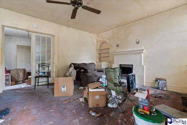 300 W Bryd St, Timmonsville, SC 29161