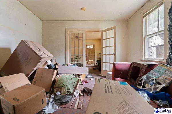 300 W Bryd St, Timmonsville, SC 29161