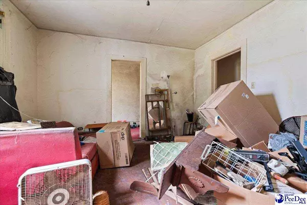 300 W Bryd St, Timmonsville, SC 29161