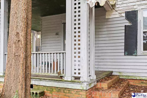 300 W Bryd St, Timmonsville, SC 29161