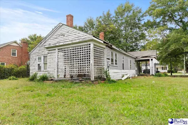 300 W Bryd St, Timmonsville, SC 29161