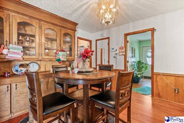314 Hopkins St, Manning, SC 29102