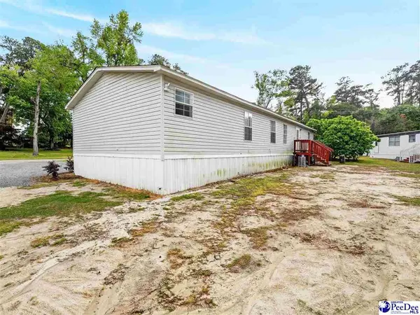 211, 301, 303 Pineland St, Florence, SC 29505