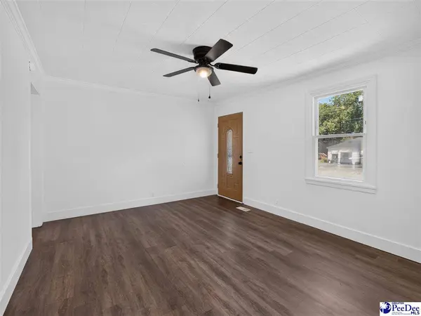 120 Vaughan St, Darlington, SC 29532