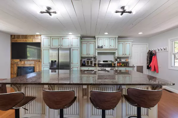 6431 E Ridgeline DR, Springfield, MO 65809