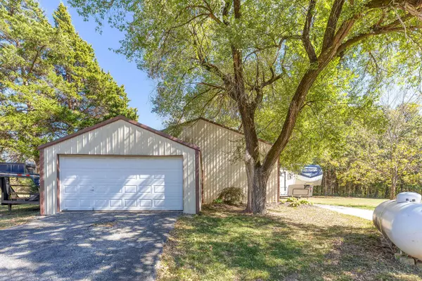 6431 E Ridgeline DR, Springfield, MO 65809