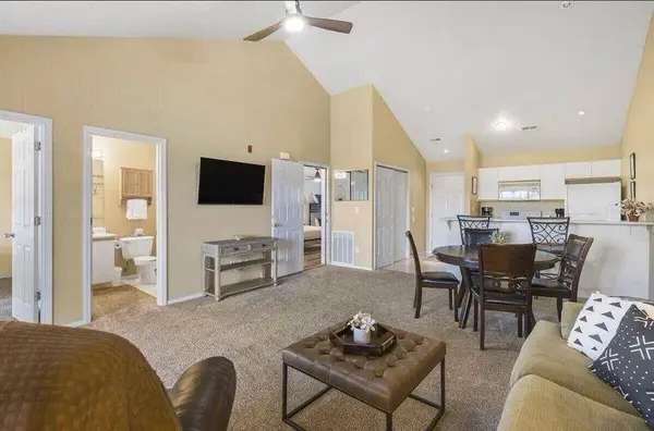120 Spring Creek CT #Apt 36, Branson, MO 65616
