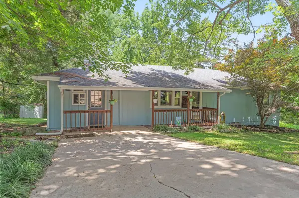 1207 E Georgia ST, Ozark, MO 65721