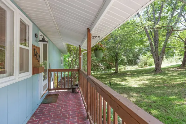 1207 E Georgia ST, Ozark, MO 65721