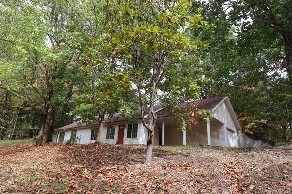 239 Seclusion DR