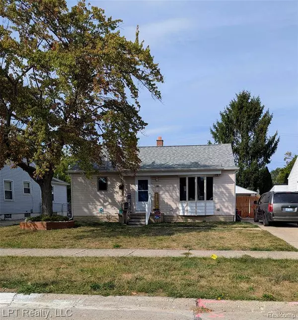 31004 Barton Street, Garden City, MI 48135