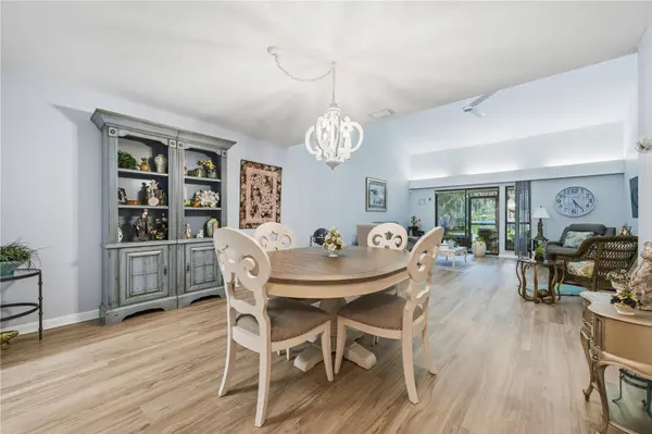 2226 Cypress Cove Dr, Tavares, FL 32778-2015