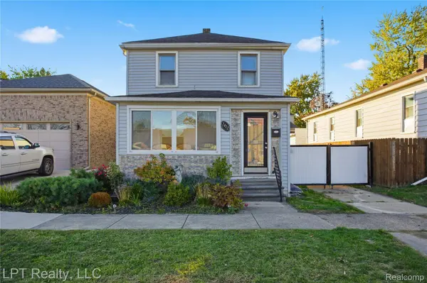 2812 6th St ST, Wyandotte, MI 48192