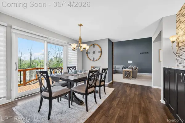 4108 Villager DR, Orion Charter Township, MI 48359