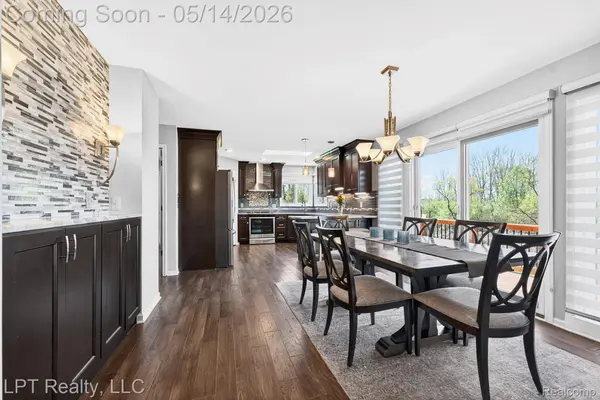 4108 Villager DR, Orion Charter Township, MI 48359