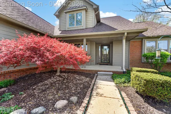 4108 Villager DR, Orion Charter Township, MI 48359