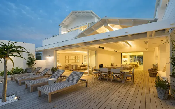 The Benefits of Owning a Second Home on Florida's Gulf Coast. Why Sarasota, Anna Maria Island, Siesta Key, and Apollo Beach Continue to Attract Luxury Buyers