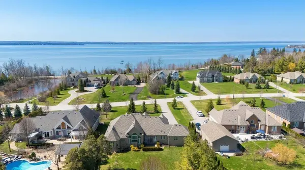 5 Wolford CT, Georgina, ON L4P 0B1
