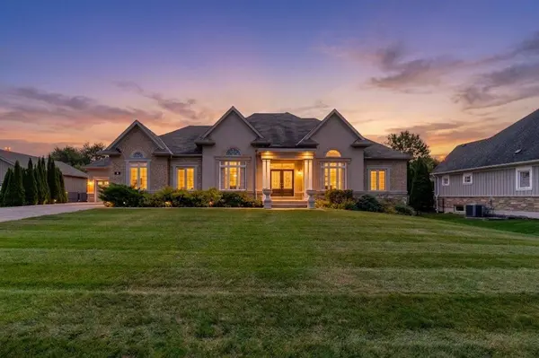 5 Wolford CT, Georgina, ON L4P 0B1