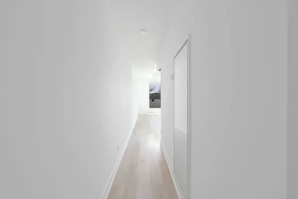 1660 Bloor ST W #506, Toronto W01, ON M6P 1A8