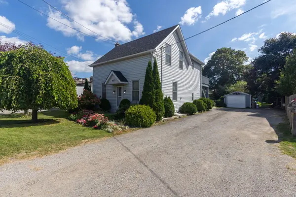 6823 Main ST, Whitchurch-stouffville, ON L4A 7G4
