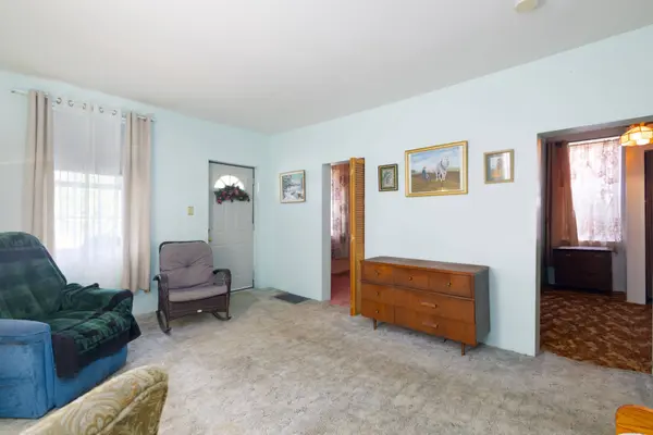 6823 Main ST, Whitchurch-stouffville, ON L4A 7G4