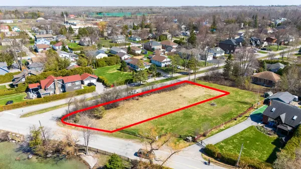 417 Lake DR E, Georgina, ON L0E 1S0