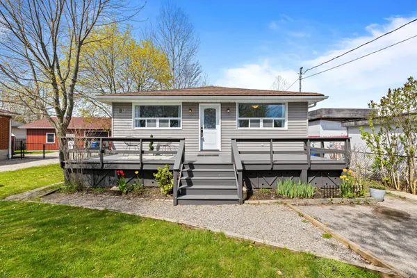 818 Poplar AVE, Georgina, ON L4P 3E9