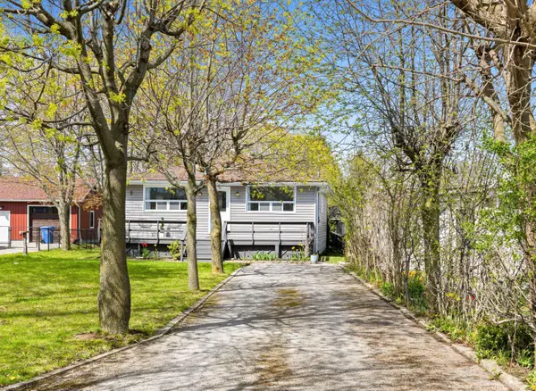818 Poplar AVE, Georgina, ON L4P 3E9