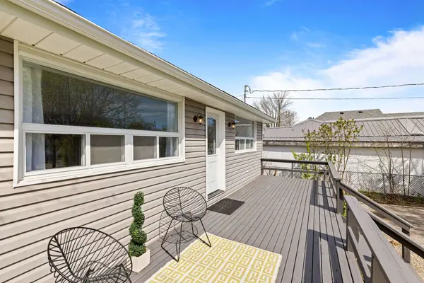 818 Poplar AVE, Georgina, ON L4P 3E9