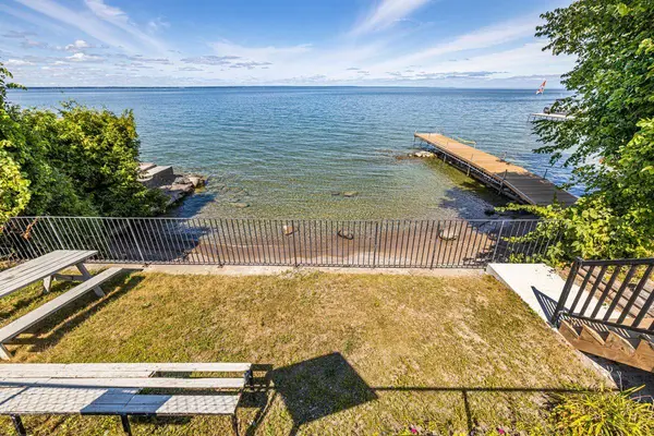 808 Montsell AVE, Georgina, ON L0E 1S0
