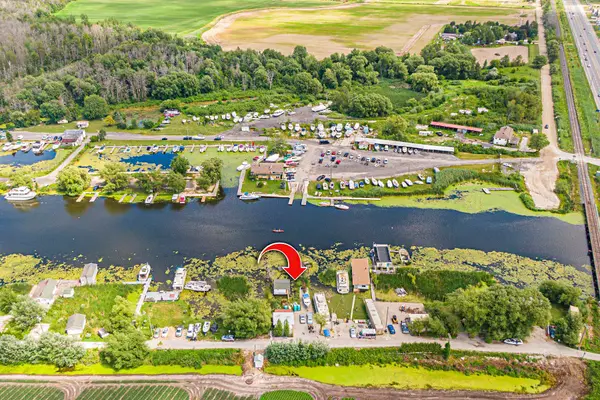 17 Private DR, Bradford West Gwillimbury, ON L3Z 3H3